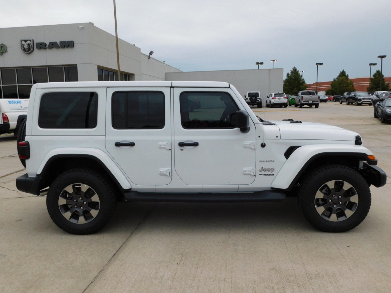 New 2018 JEEP Wrangler Sahara Sport Utility in Norman # ...